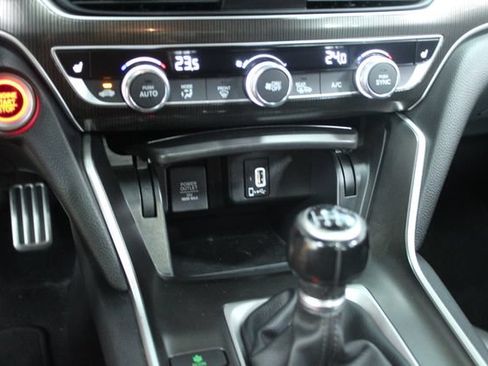 Used 2019 Honda Accord Sport image 19