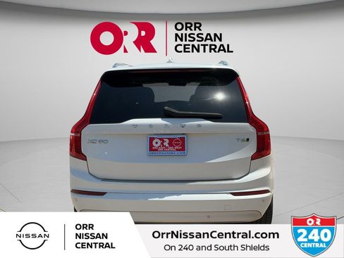 Used 2022 Volvo XC90 T6 Momentum w/ Advanced Package AWD/4WD image 6