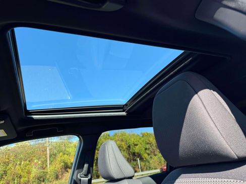 Certified 2025 Subaru Forester Premium image 14