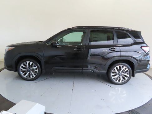 New 2026 Subaru Forester Touring image 9