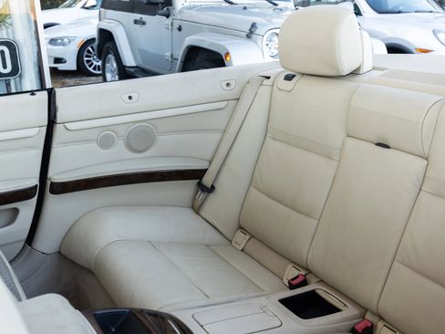 Used 2009 BMW 328i Convertible image 35