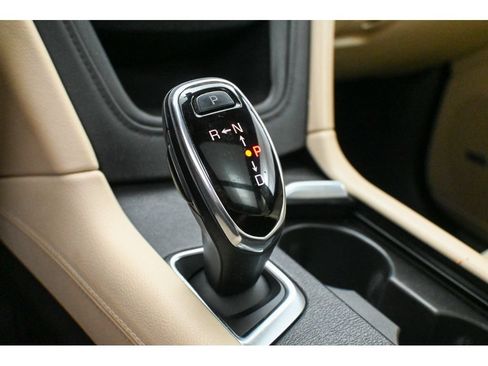 Used 2018 Cadillac XT5 Luxury w/ Driver Awareness Package FWD image 41