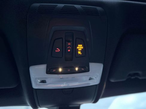 Used 2017 BMW X5 xDrive40e image 22