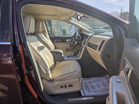 Used 2010 Lincoln MKX AWD image 19