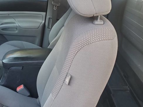 Used 2015 Toyota Tacoma 2WD Access Cab image 4