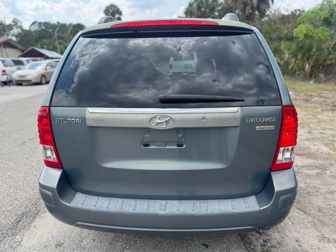 Used 2007 Hyundai Entourage GLS FWD image 7
