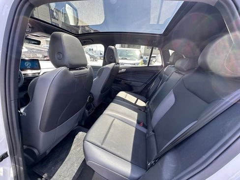Used 2023 Volkswagen ID.4 Pro S AWD/4WD image 6