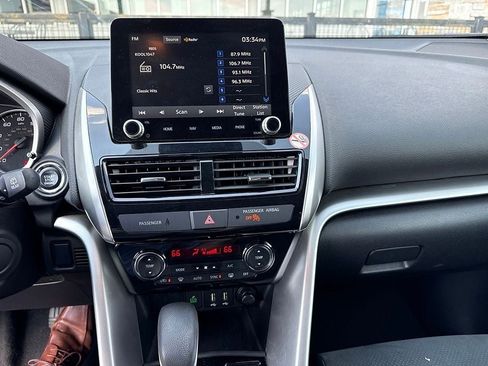 Used 2025 Mitsubishi Eclipse Cross SEL AWD/4WD image 11