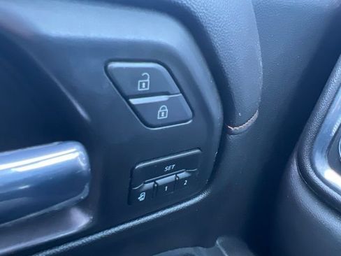 Used 2021 GMC Sierra 1500 AT4 w/ AT4 Value Package AWD/4WD image 21
