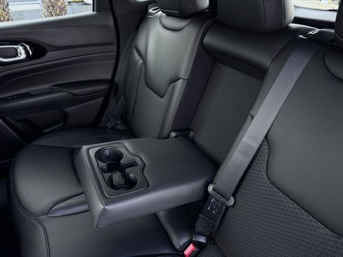 New 2026 Jeep Compass Latitude image 26