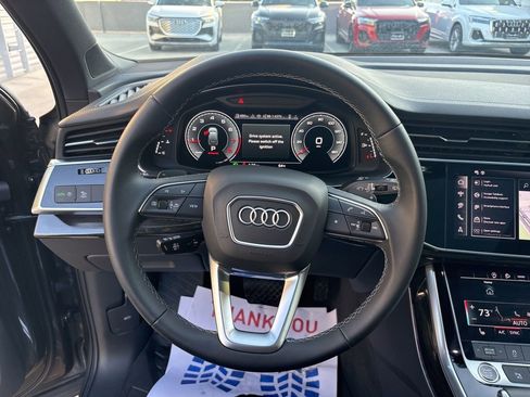Certified 2025 Audi Q7 2.0T Premium w/ Convenience Plus Package image 21