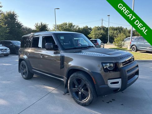 Used 2024 Land Rover Defender 110 S AWD/4WD image 3