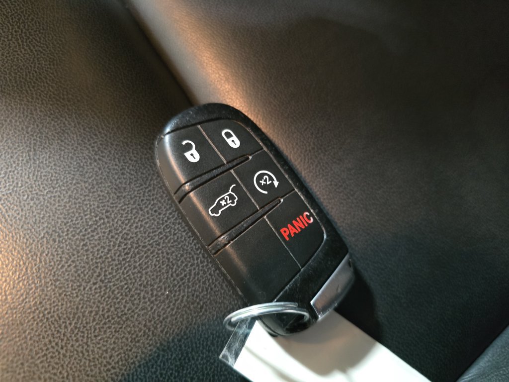 Used 2019 Jeep Grand Cherokee Limited AWD/4WD image 38