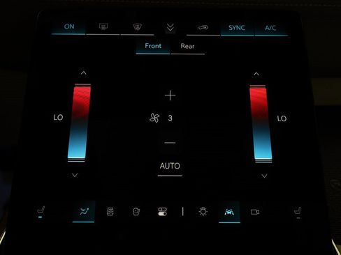 Used 2025 Cadillac Escalade Sport Platinum w/ LPO, ONYX Package image 39