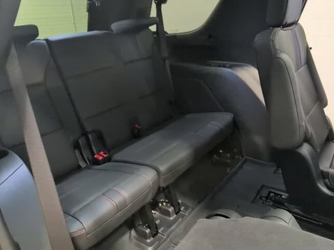 Used 2025 Chevrolet Tahoe RST w/ Comfort Package AWD/4WD image 29