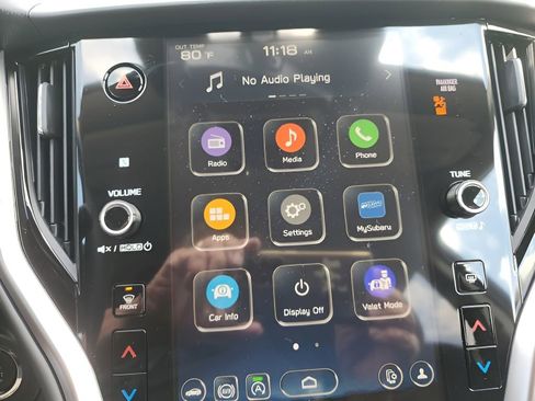 Used 2025 Subaru Outback Premium image 16