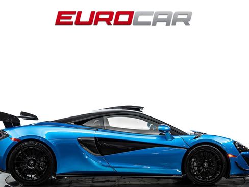 Used 2020 McLaren 620R RWD image 6