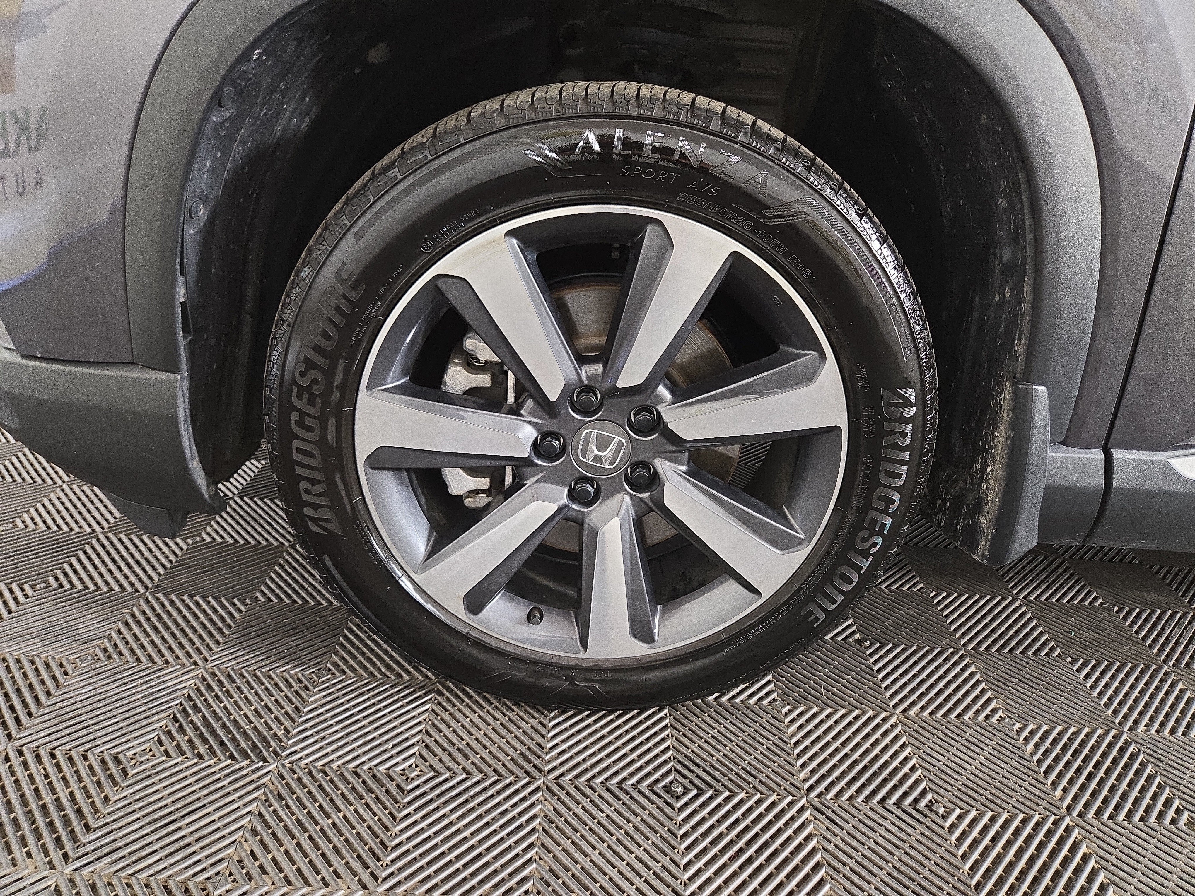 Used 2025 Honda Pilot Elite image 35