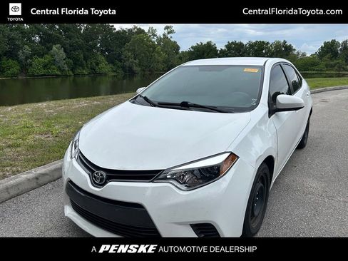 Used 2016 Toyota Corolla LE FWD image 1