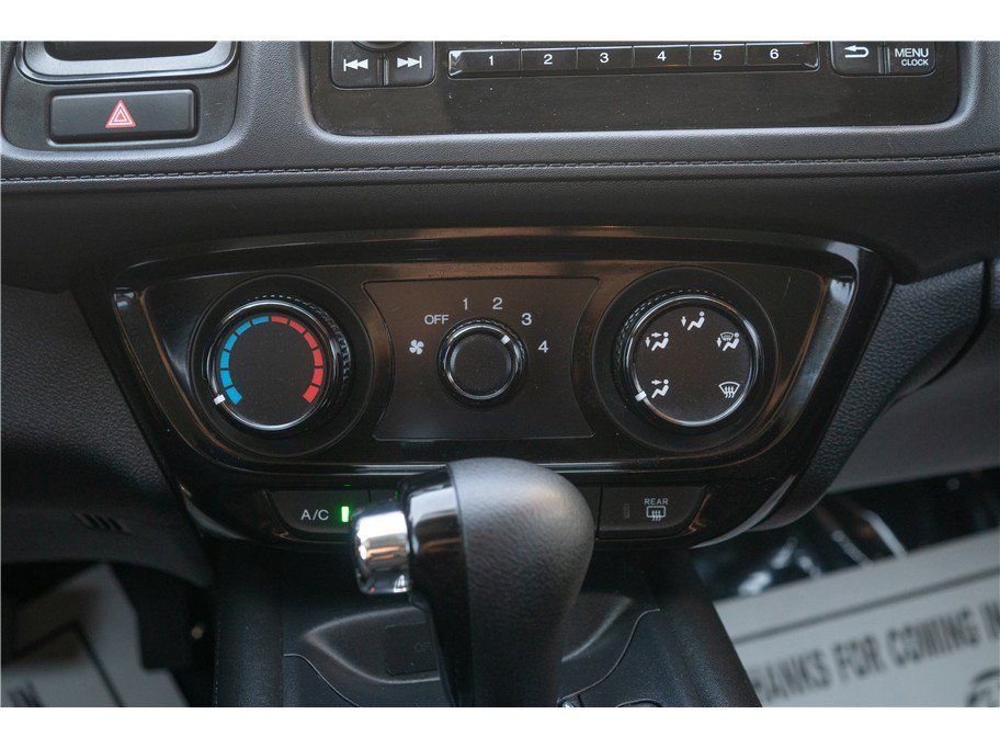 Used 2020 Honda HR-V LX image 17