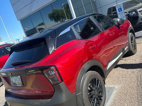 Used 2025 Nissan Kicks SV FWD image 5