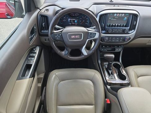 Used 2017 GMC Canyon SLT w/ Driver Alert Package AWD/4WD image 4