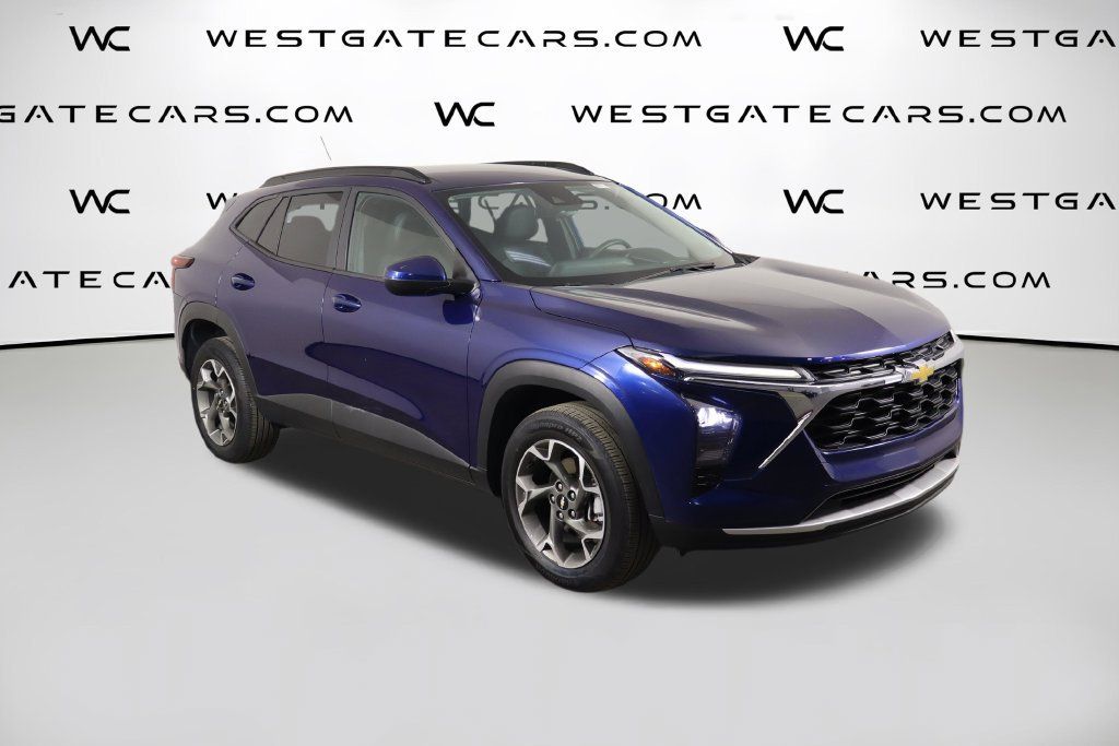 Used 2024 Chevrolet Trax LT FWD image 42