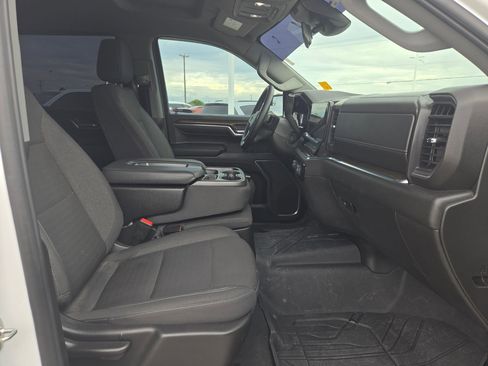 Used 2023 Chevrolet Silverado 1500 LT RWD image 23