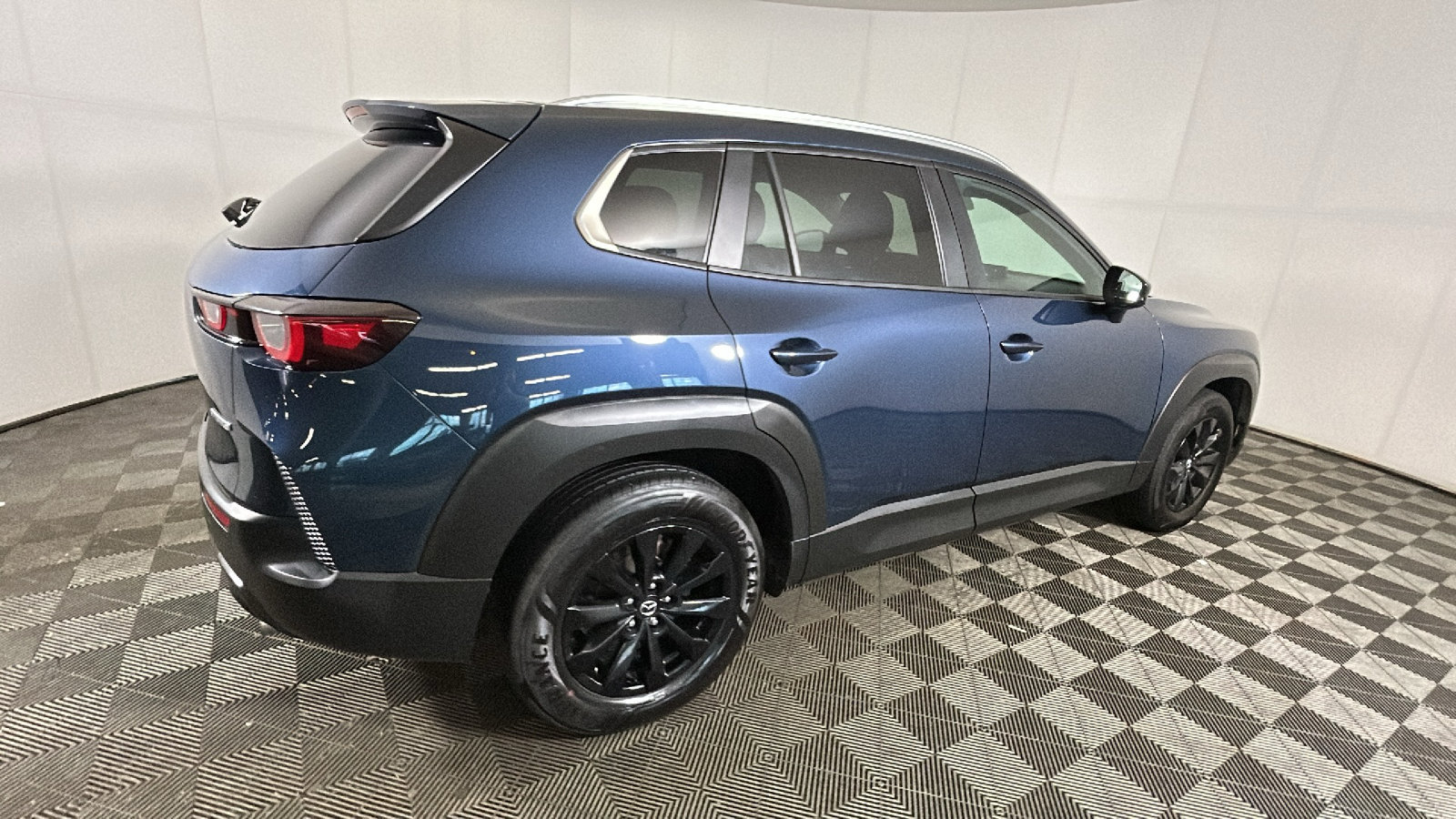 Used 2025 MAZDA CX-50 AWD 2.5 S w/ Preferred Package image 3