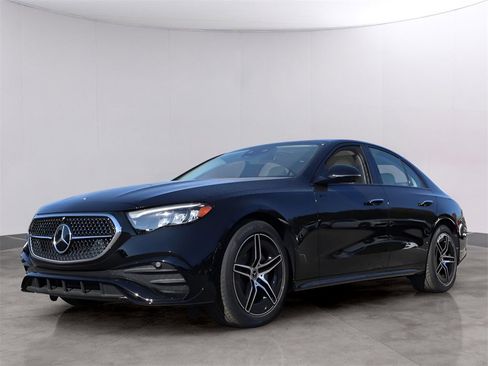 New 2026 Mercedes-Benz E 350 4MATIC Sedan image 3