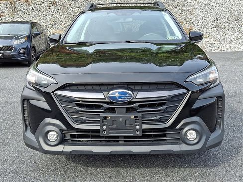 Used 2023 Subaru Outback Premium image 5
