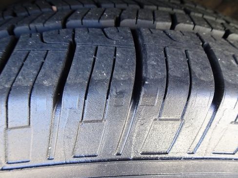 Used 2016 Toyota Sienna XLE image 39