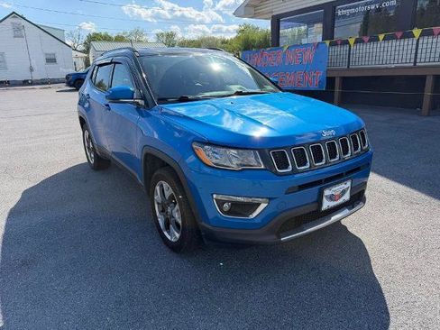 Used 2019 Jeep Compass Limited AWD/4WD image 2