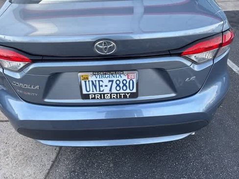 Used 2020 Toyota Corolla LE image 9