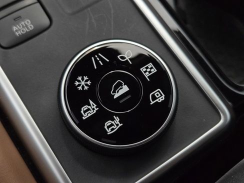 New 2026 Nissan Pathfinder Platinum AWD/4WD image 25