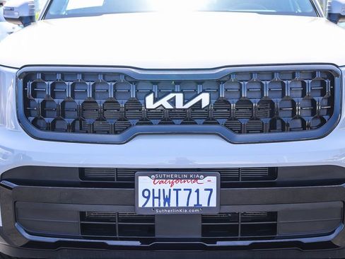 Certified 2024 Kia Telluride EX X-Line AWD/4WD image 9