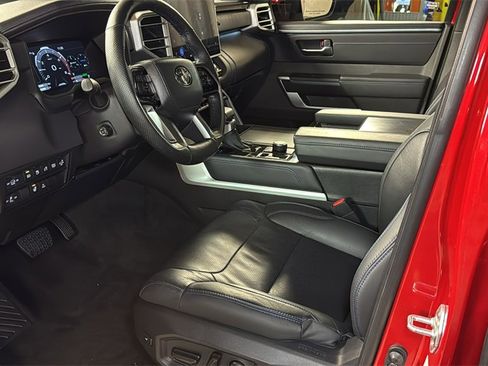 Used 2025 Toyota Sequoia Platinum image 13