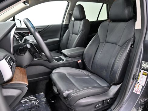 Used 2020 Subaru Outback Limited XT AWD/4WD image 6