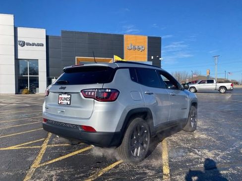 New 2026 Jeep Compass Latitude image 8