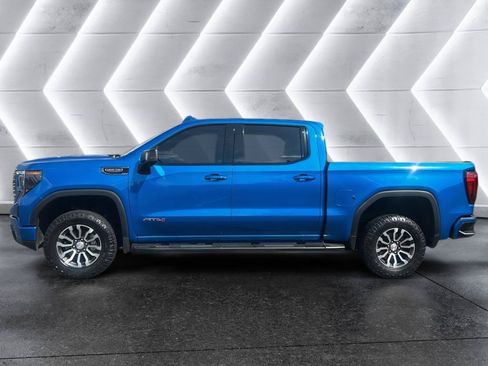 Used 2023 GMC Sierra 1500 AT4 w/ AT4 Preferred Package AWD/4WD image 4