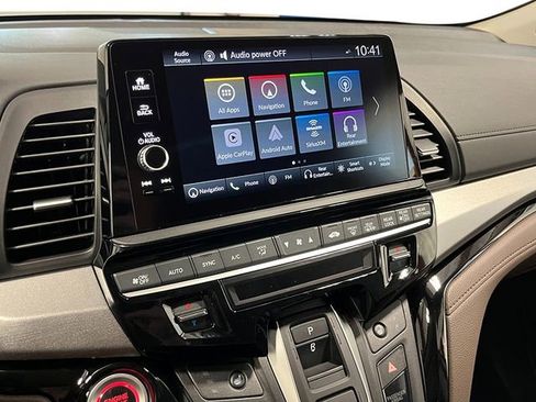 New 2026 Honda Odyssey Touring image 19