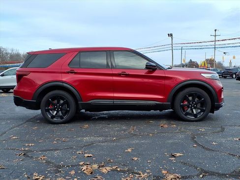 Certified 2021 Ford Explorer ST w/ ST Street Pack image 12