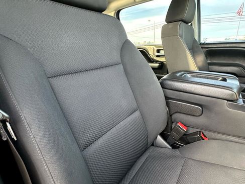 Used 2018 Chevrolet Silverado 1500 LT w/ LT Eassist Package image 47