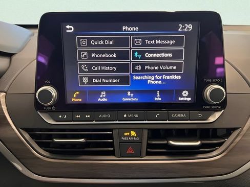 Used 2025 Nissan Altima 2.5 SV FWD image 21