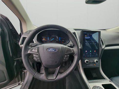 Used 2022 Ford Edge SEL w/ Sport Appearance Package image 13