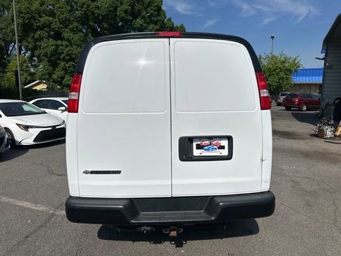 Used 2021 Chevrolet Express 2500 w/ Driver Convenience Package image 5