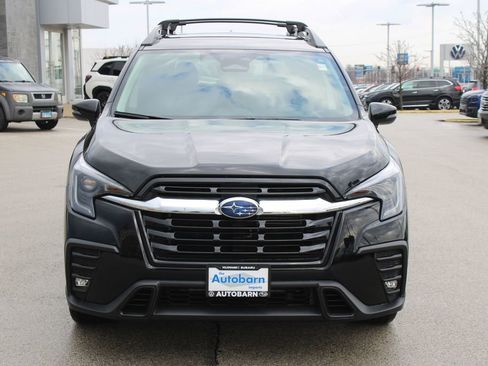 Used 2023 Subaru Ascent Limited image 2