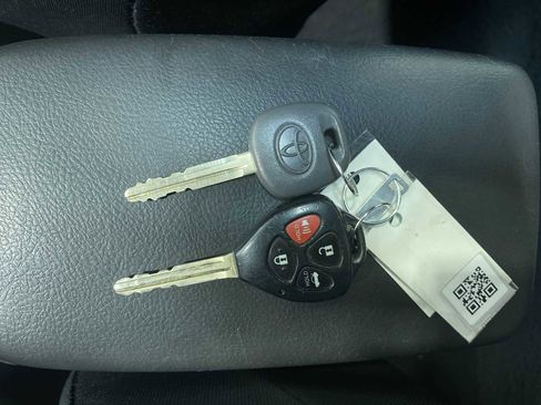 Used 2011 Toyota Corolla S image 20