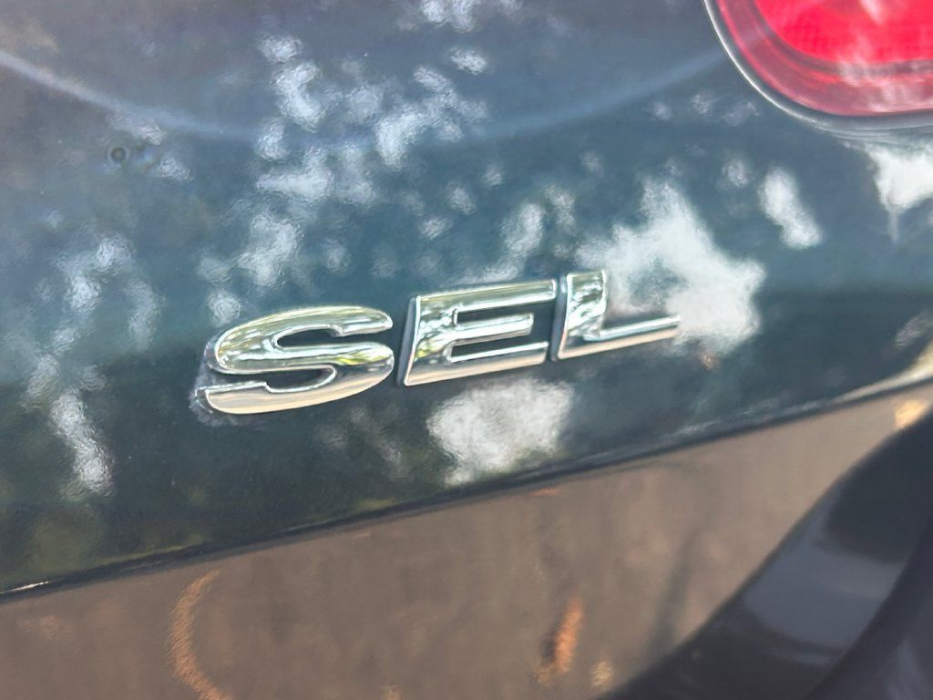 Used 2011 Ford Taurus SEL w/ 201A Rapid Spec Order Code FWD image 18