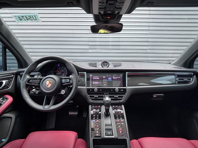 Certified 2026 Porsche Macan GTS AWD/4WD image 13